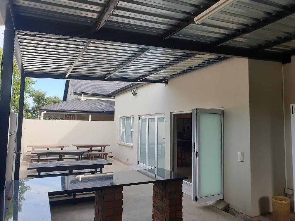 Outdoor entertainment area