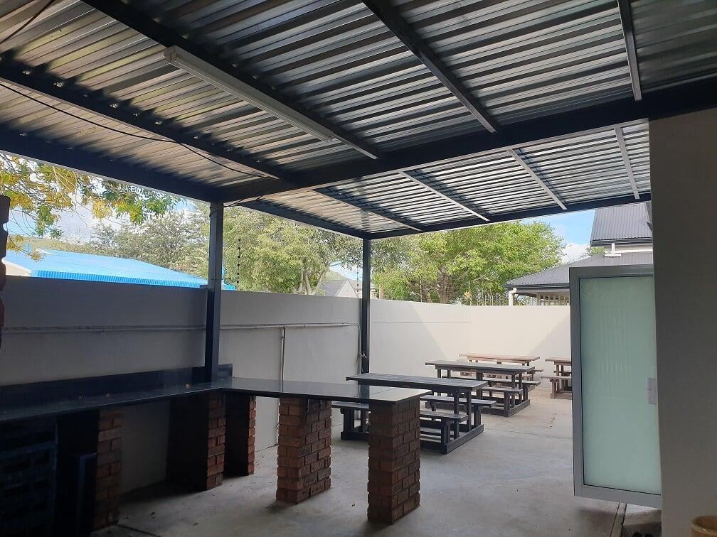 Outdoor entertainment area